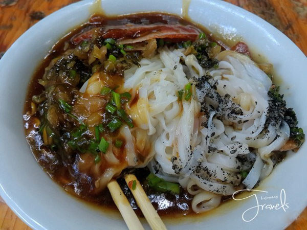 東方露面，也叫東方腌河粉
